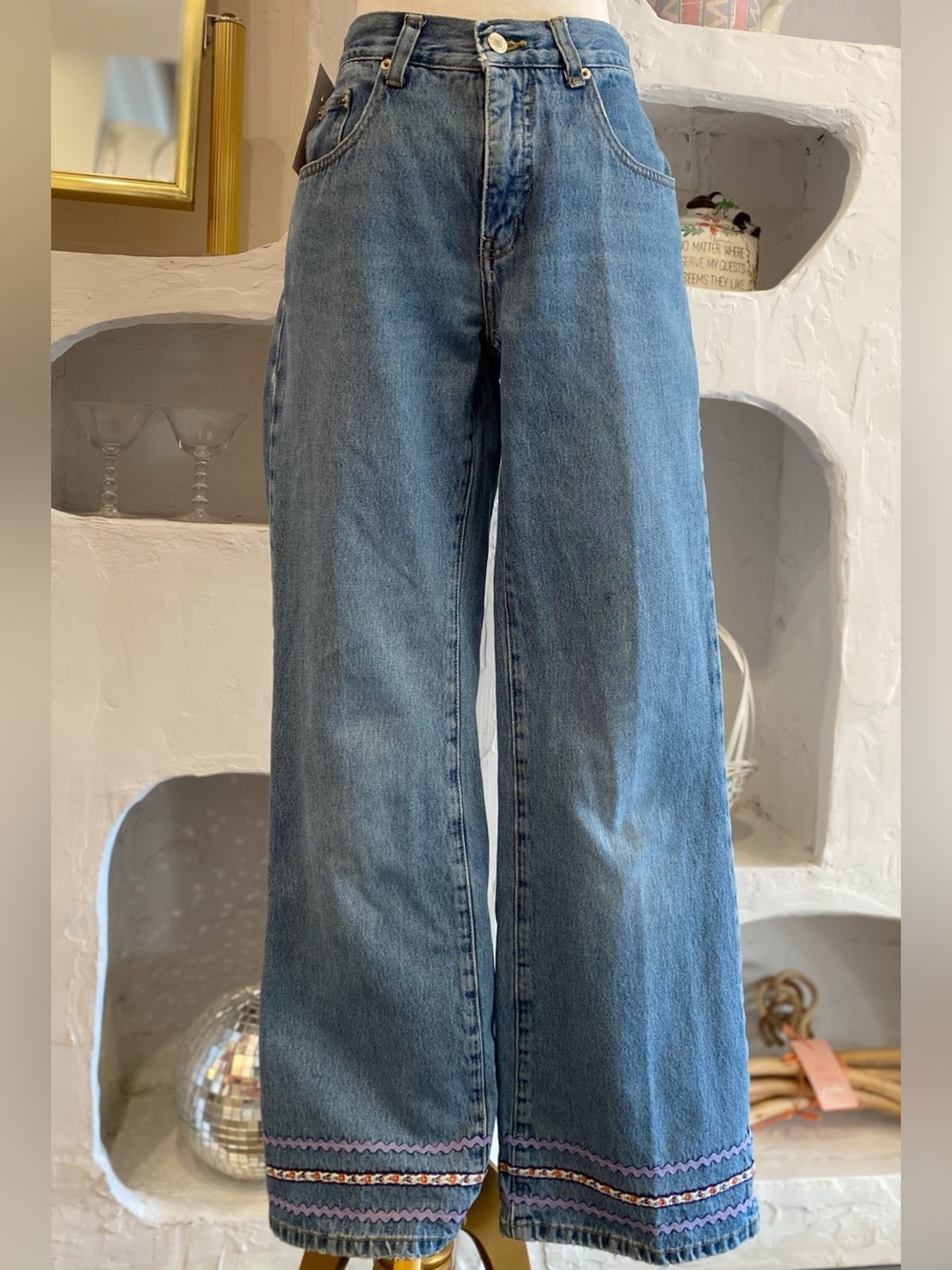 90s Vintage Jacob Annexe Mid-Rise Boho Straight Leg Embroidered Hem Jeans